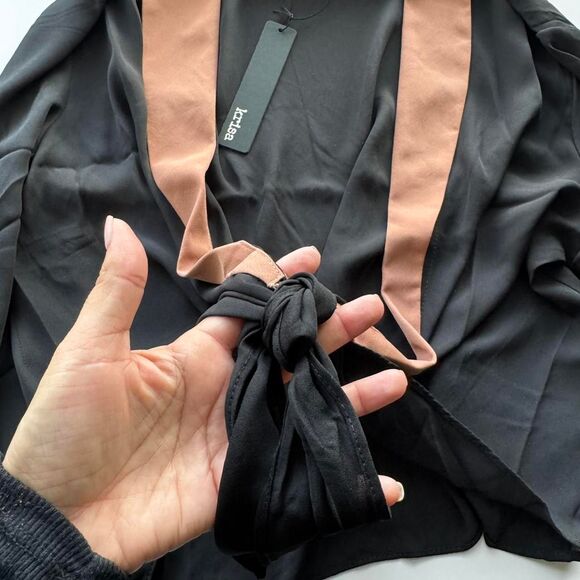 NWT Krisa black tie-front Tuxedo Inspired blouse with tan lapels. Sz. M. Glam - Picture 6 of 8